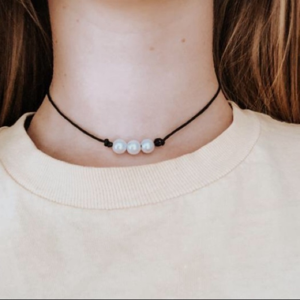Pearl necklaces!! - Picture 2 of 3